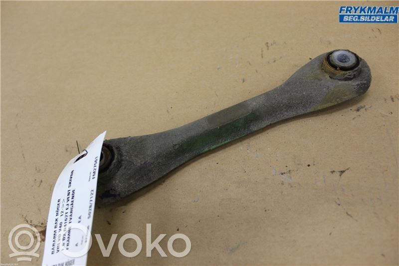 Volvo V40 Рычаг 