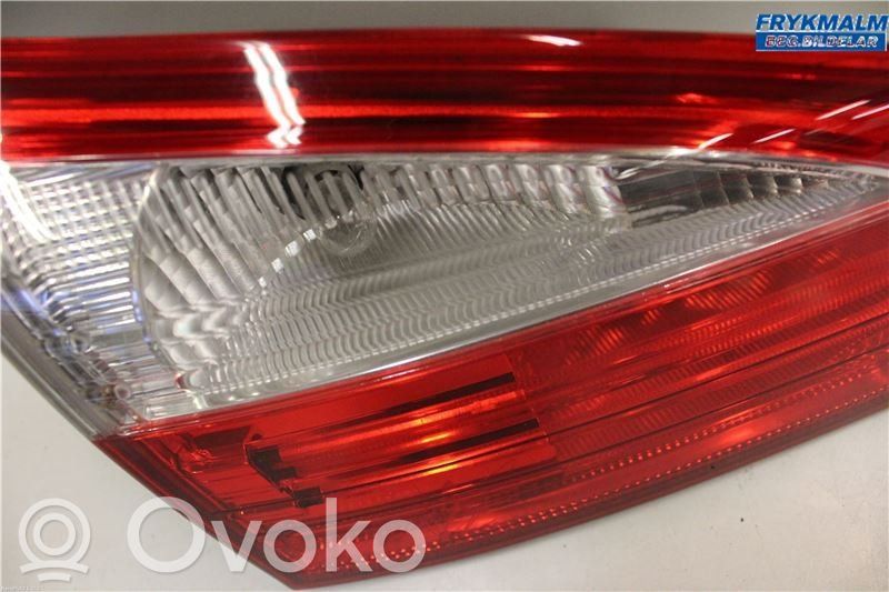 Ford Focus Tailgate rear/tail lights 