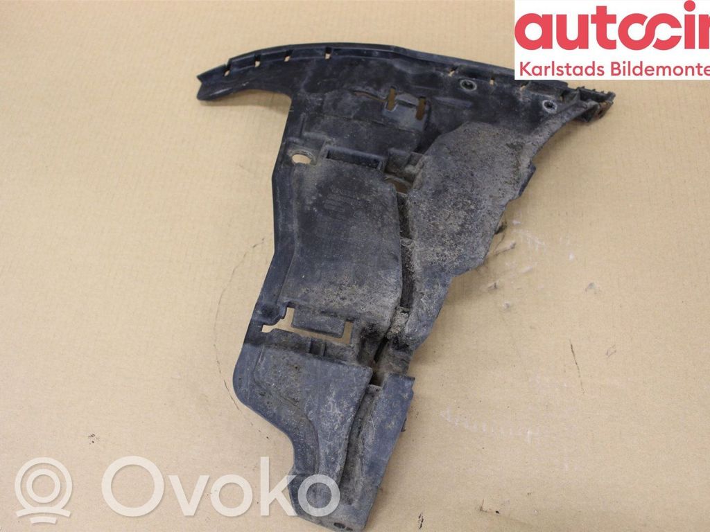 Volvo V70 Front bumper mounting bracket 