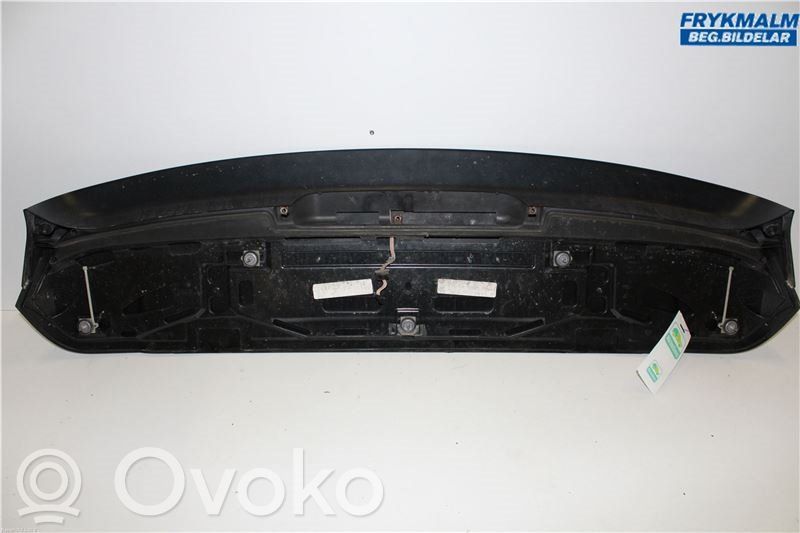 Tailgate/trunk spoiler   51620430325