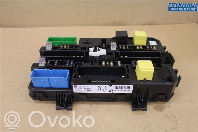 Módulo de fusible   13180773,5DK00866941