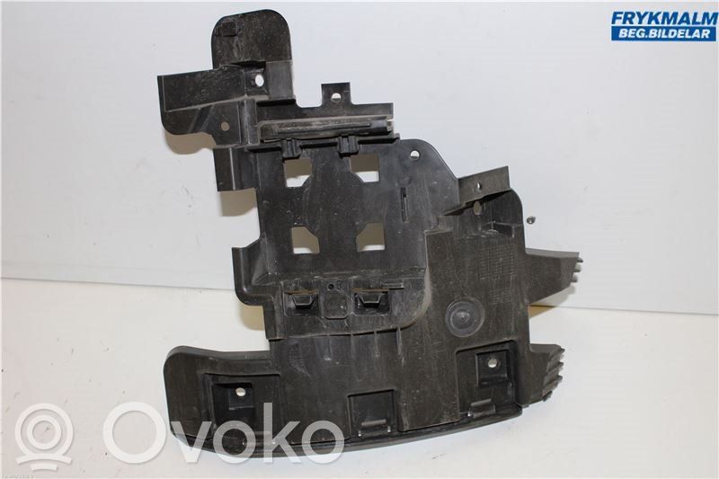Volvo S60 Uchwyt / Mocowanie zderzaka tylnego 