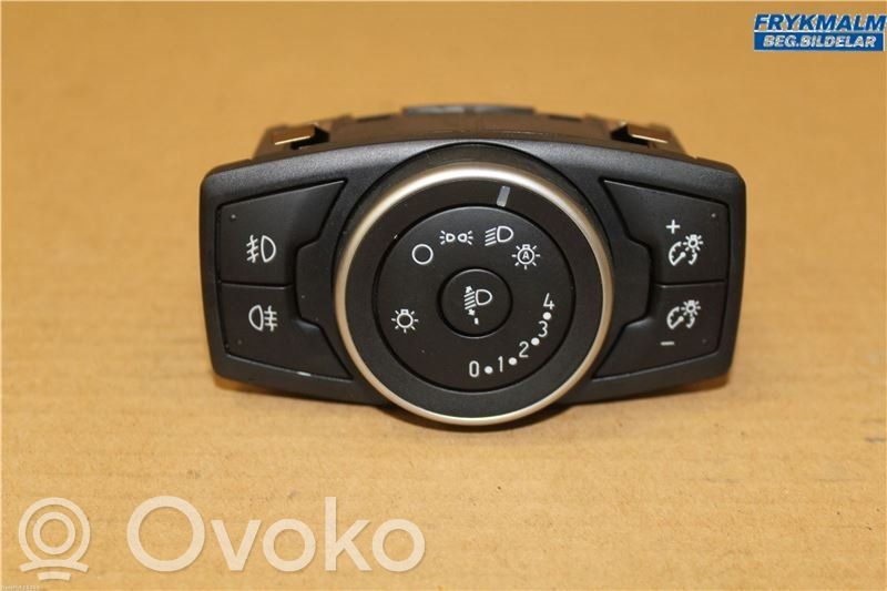 Ford Focus Light switch 