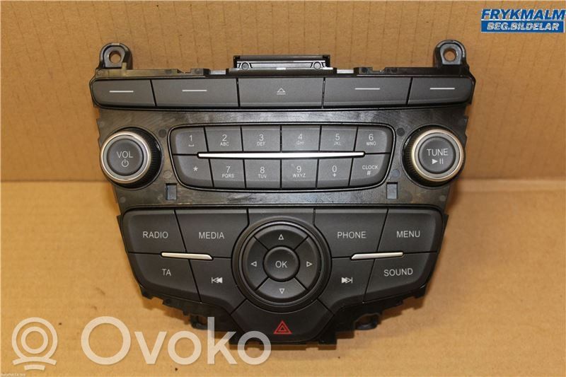 Ford Focus Panel / Radioodtwarzacz CD/DVD/GPS 