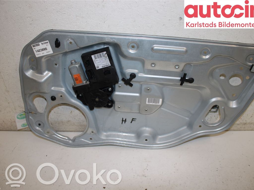 Volvo S40 Macara ușă față cu motor 