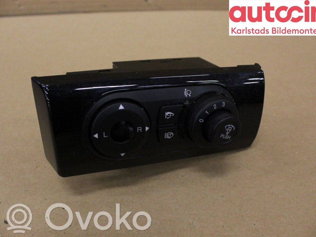 Chevrolet Captiva Light switch 