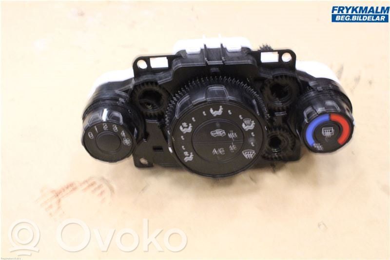 Ford Fiesta Climate control unit 