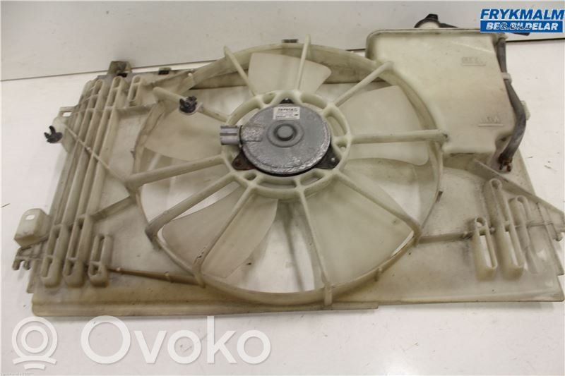 Toyota Avensis T250 Elektrinis radiatorių ventiliatorius 