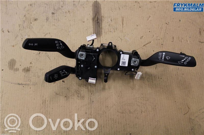 Audi A1 Wiper turn signal indicator stalk/switch 