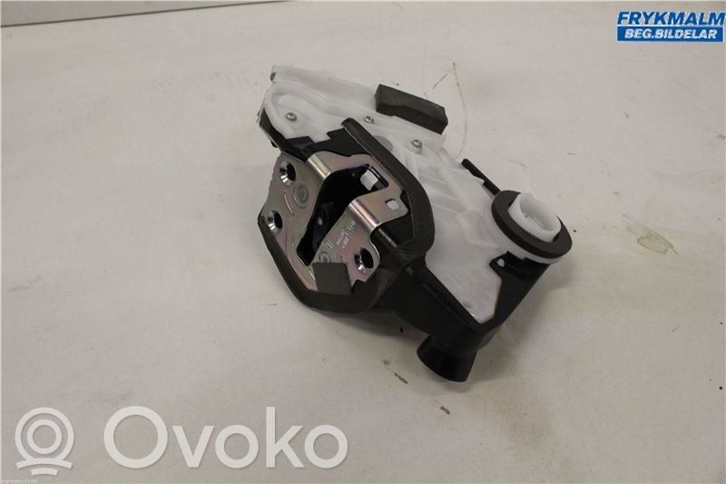 Subaru Levorg Zamek drzwi przednich 