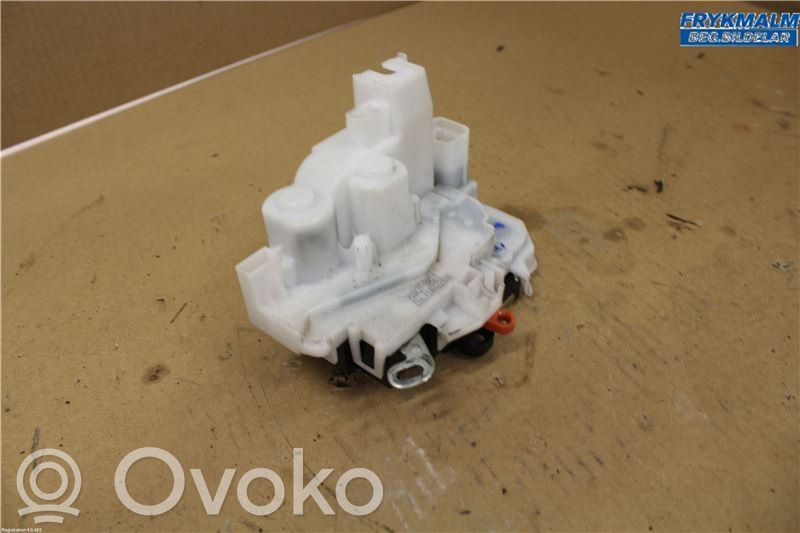 Citroen Nemo Zamek drzwi przednich 