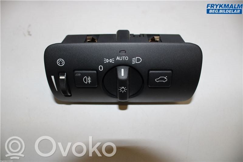Volvo V40 Light switch 