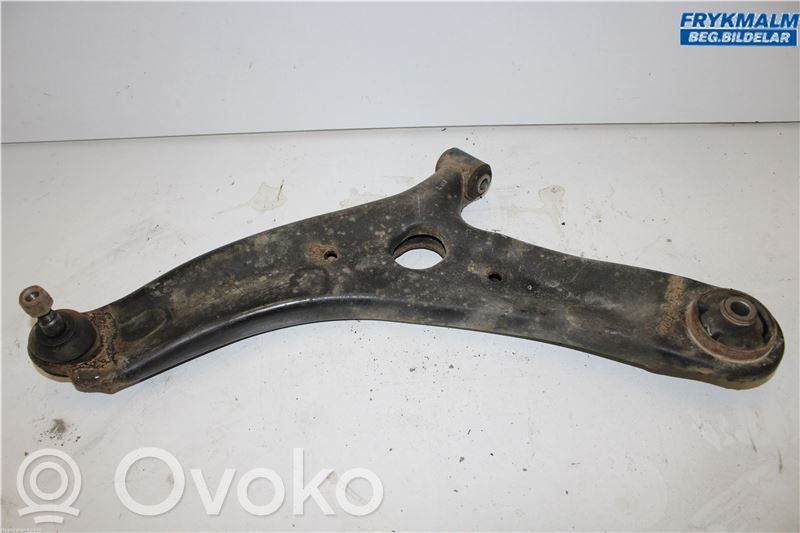 KIA Venga Front lower control arm/wishbone 