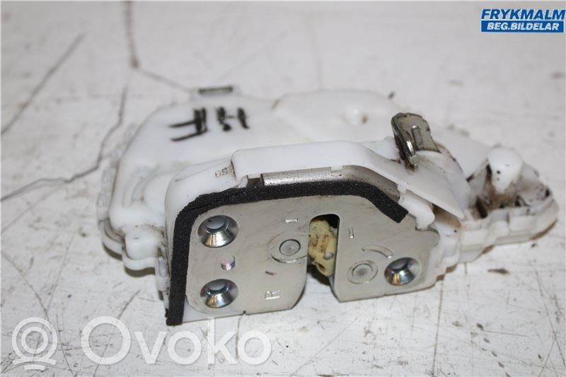 Honda Civic Priekšpusē slēdzene 