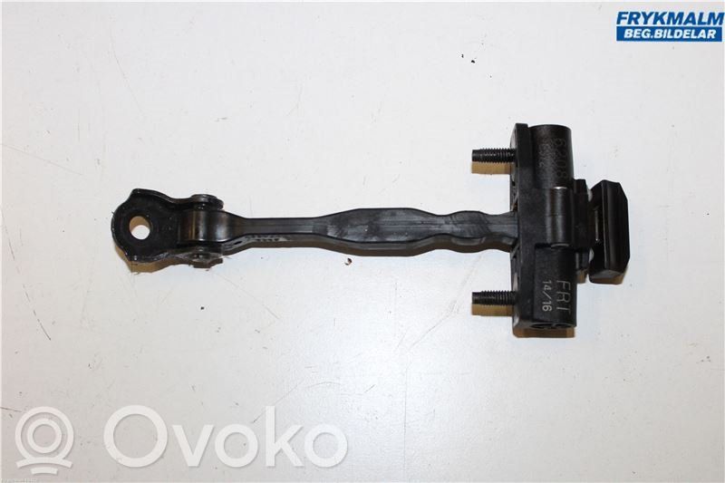 Opel Astra K Etuoven pidätin 