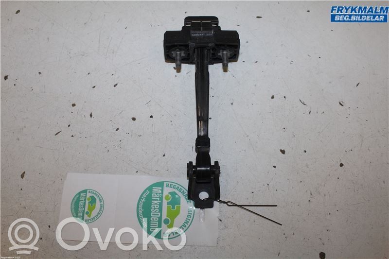 Renault Clio IV Etuoven pidätin 