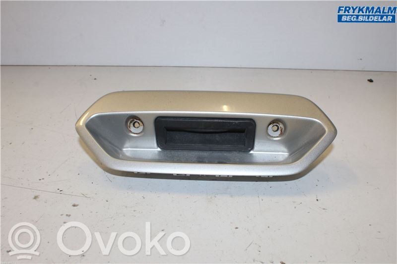 Ford Kuga I Manilla exterior del maletero/compartimento de carga 