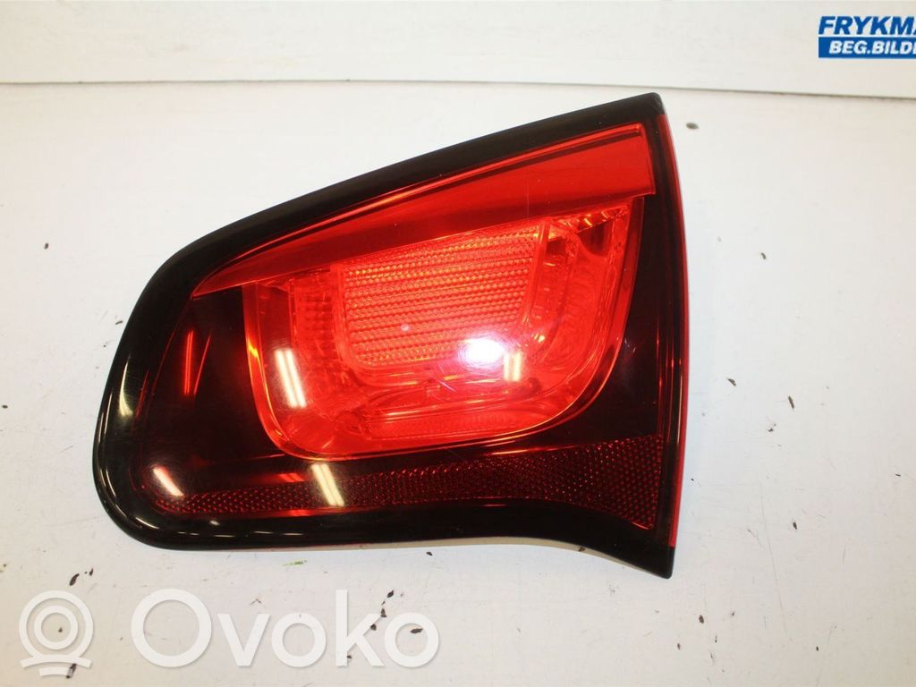 Citroen C3 Aizmugurējais lukturis pārsegā 
