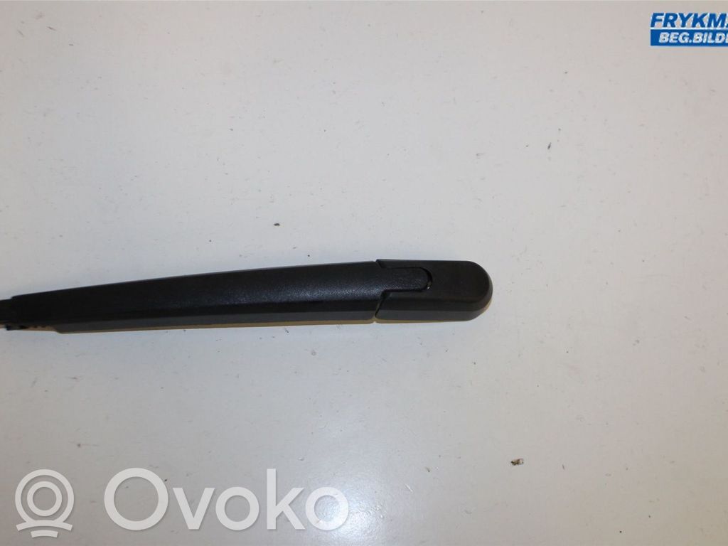 KIA Rio Ramię wycieraczki szyby tylnej 