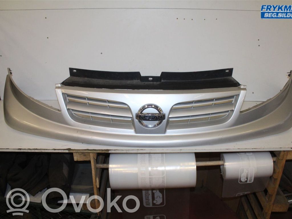 Nissan Primastar Etupuskurin alempi jäähdytinsäleikkö 
