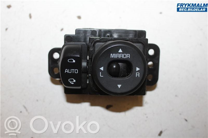 KIA Ceed Wing mirror switch 