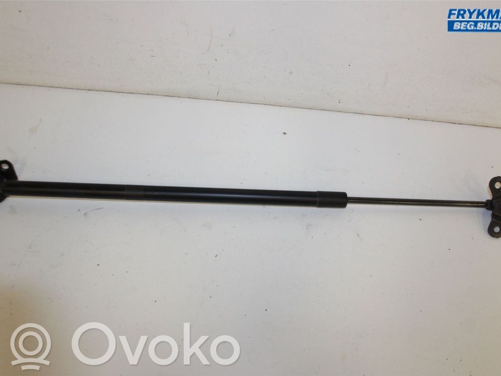 Ford Kuga II Tailgate strut 