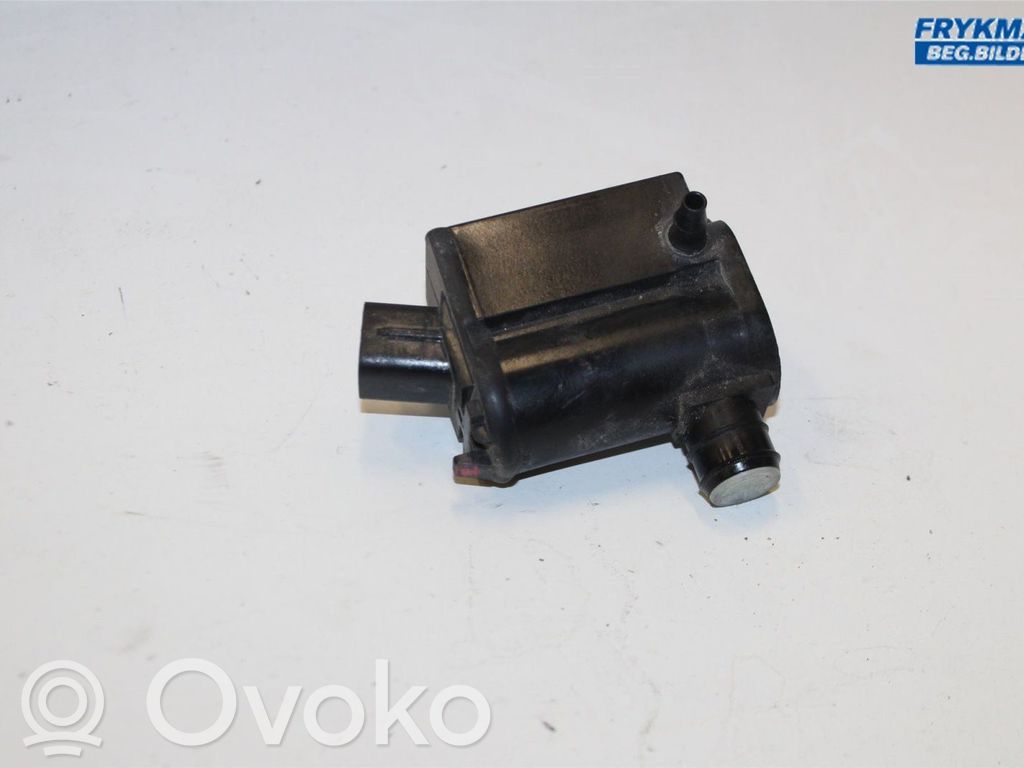 KIA Rio Windscreen/windshield washer pump 