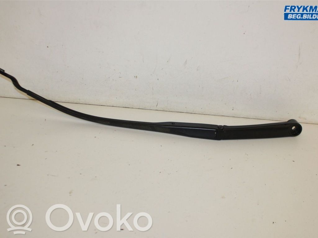 KIA Ceed Front wiper blade arm 