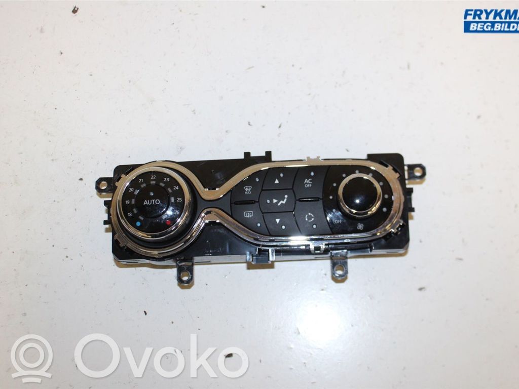 Renault Clio IV Climate control unit 
