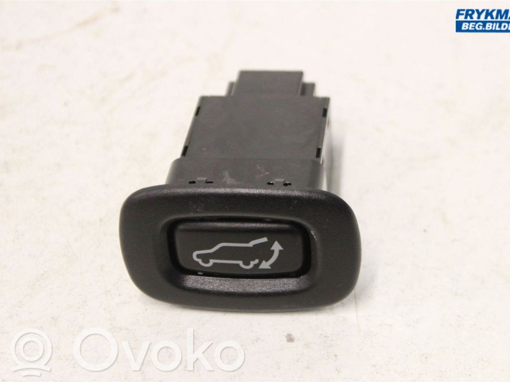 Mitsubishi Outlander Tailgate/boot open switch button 