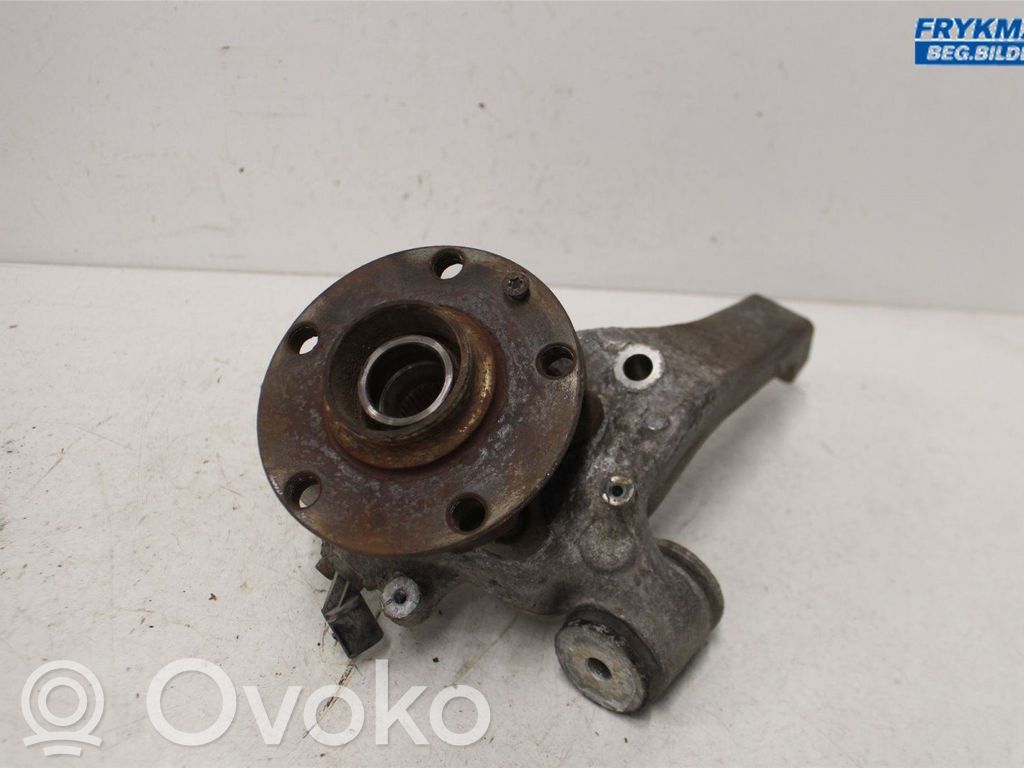 Moyeu de roue avant   4E0505435C