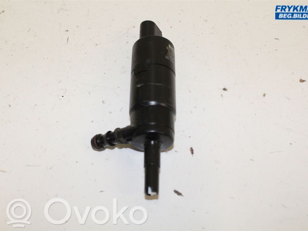 BMW X5 E70 Headlight washer pump 