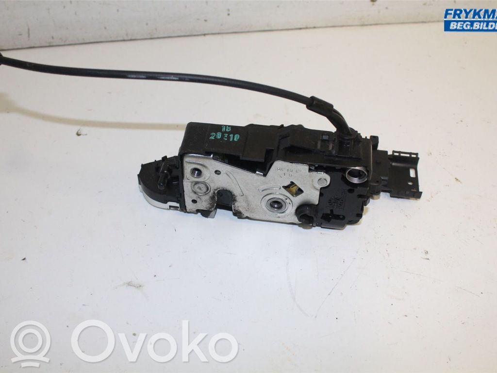 Peugeot 207 Zamek drzwi przednich 