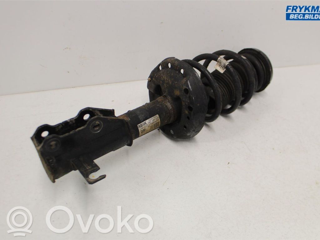 Opel Insignia A Amortiguador delantero con muelle espiral 