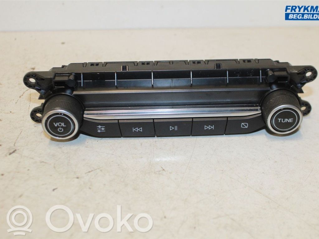 Ford Focus Unidad delantera de radio/CD/DVD/GPS 