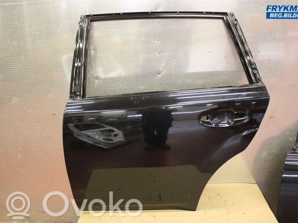 Subaru Legacy Puerta trasera 