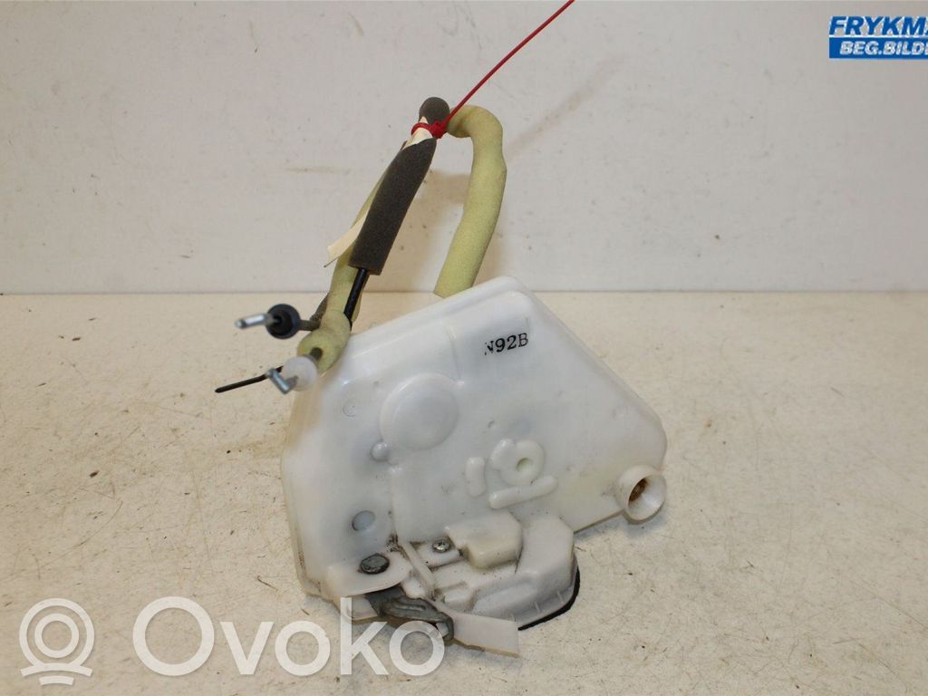 Mazda CX-3 Front door lock 