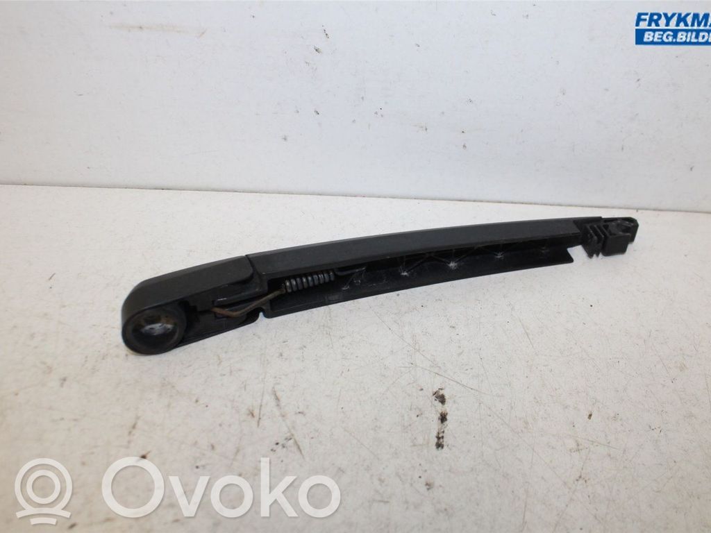 KIA Rio Ramię wycieraczki szyby tylnej 