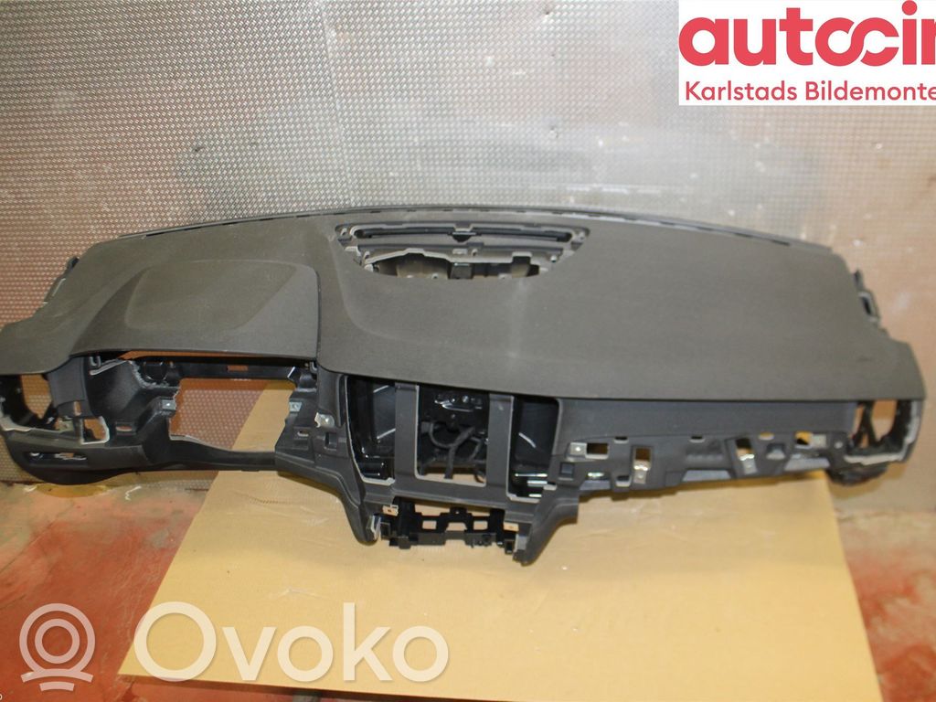 Volvo S90, V90 Panel de instrumentos 