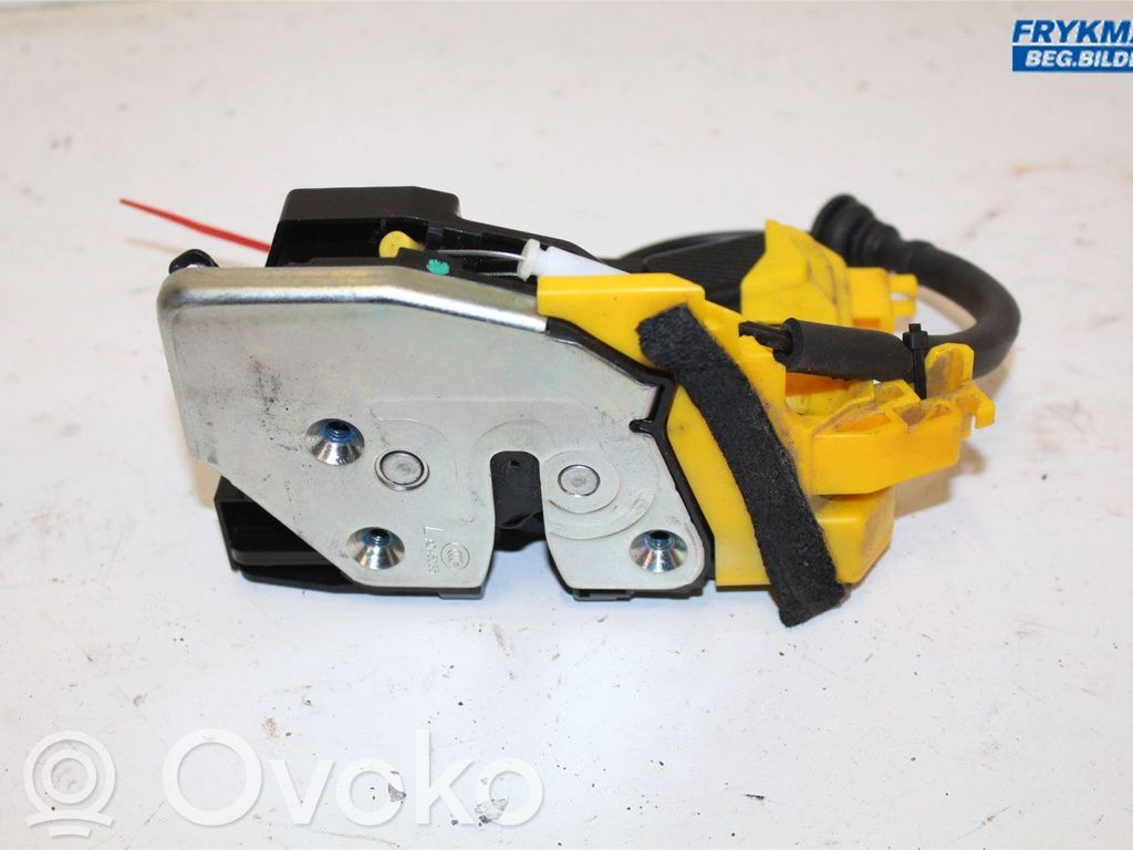 KIA Ceed Front door lock 
