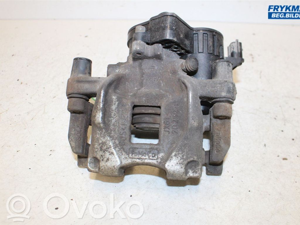 Ford Focus Задний суппорт 