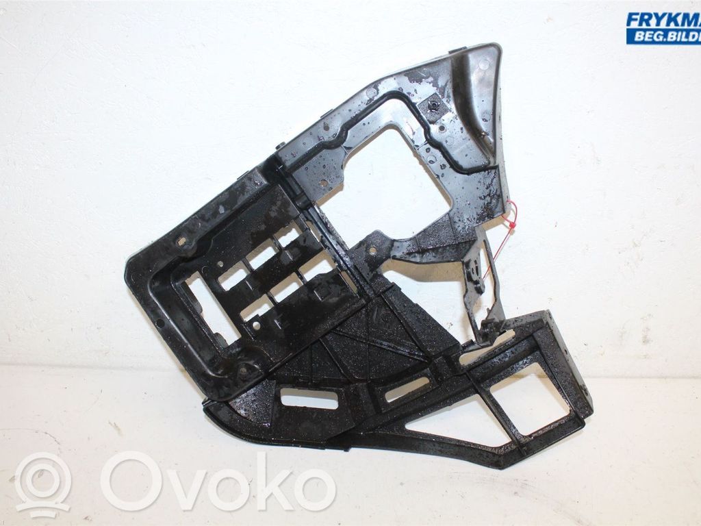 Rear bumper mounting bracket   1712737