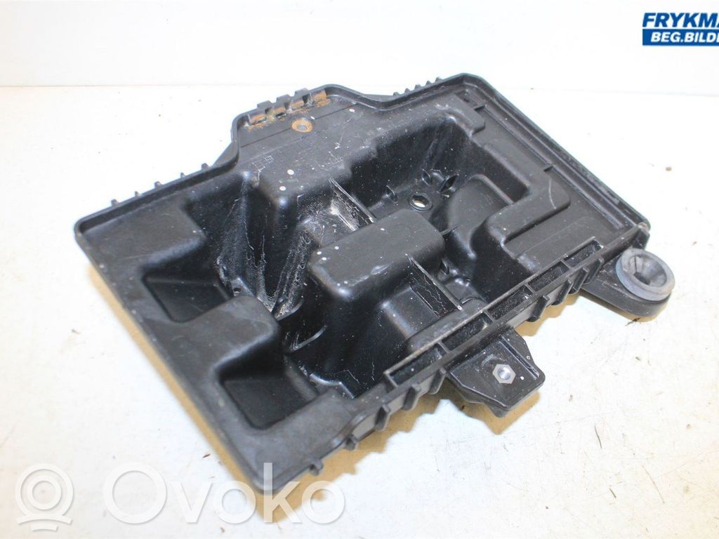 Hyundai Tucson TL Battery tray 