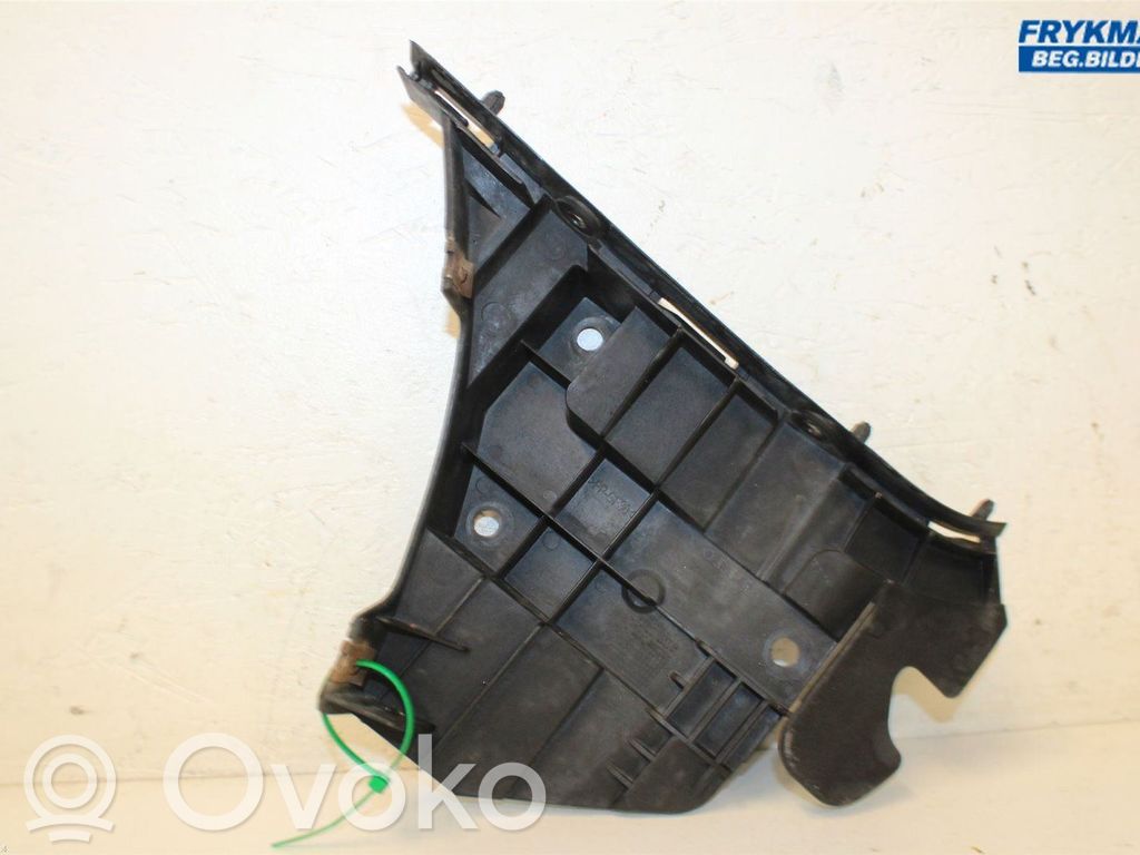 Volvo V70 Front bumper mounting bracket 