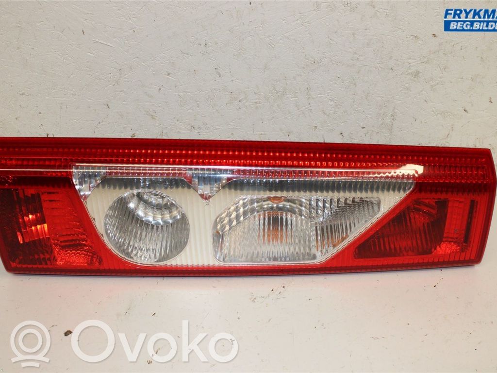 Rear/tail lights   6350AH