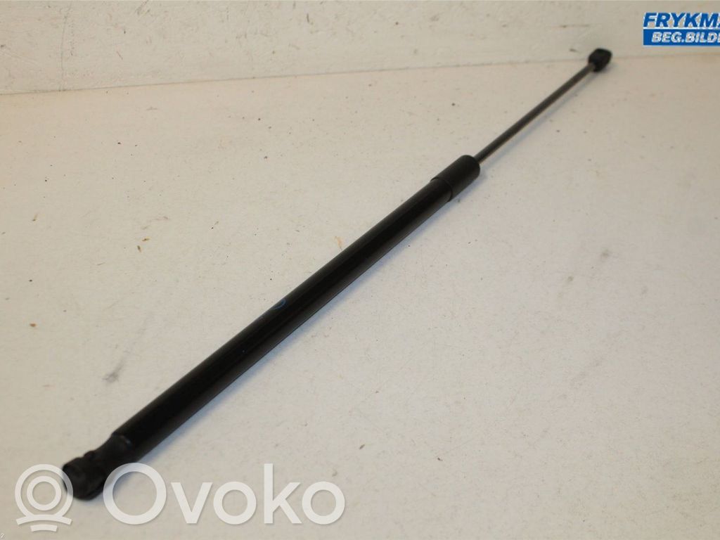 Ford Puma Tailgate strut 