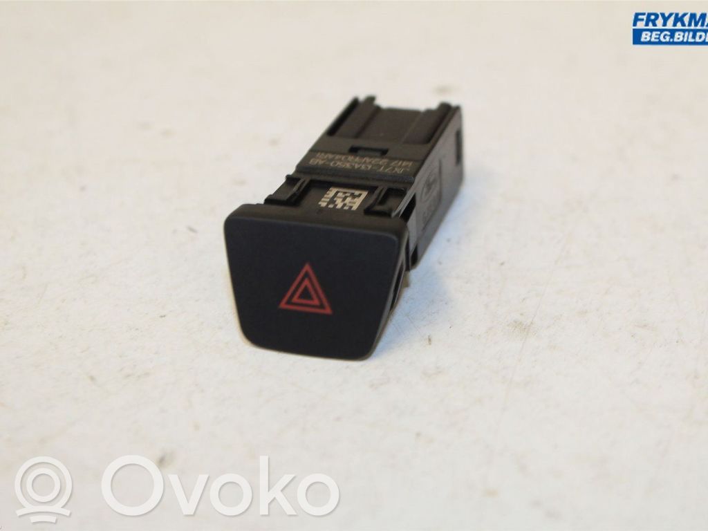 Ford Kuga III Hazard light switch 