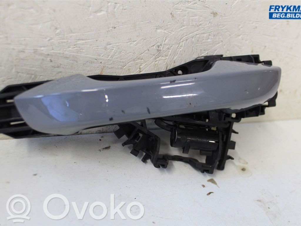 Volkswagen Golf VIII Klamka zewnętrzna drzwi przednich 