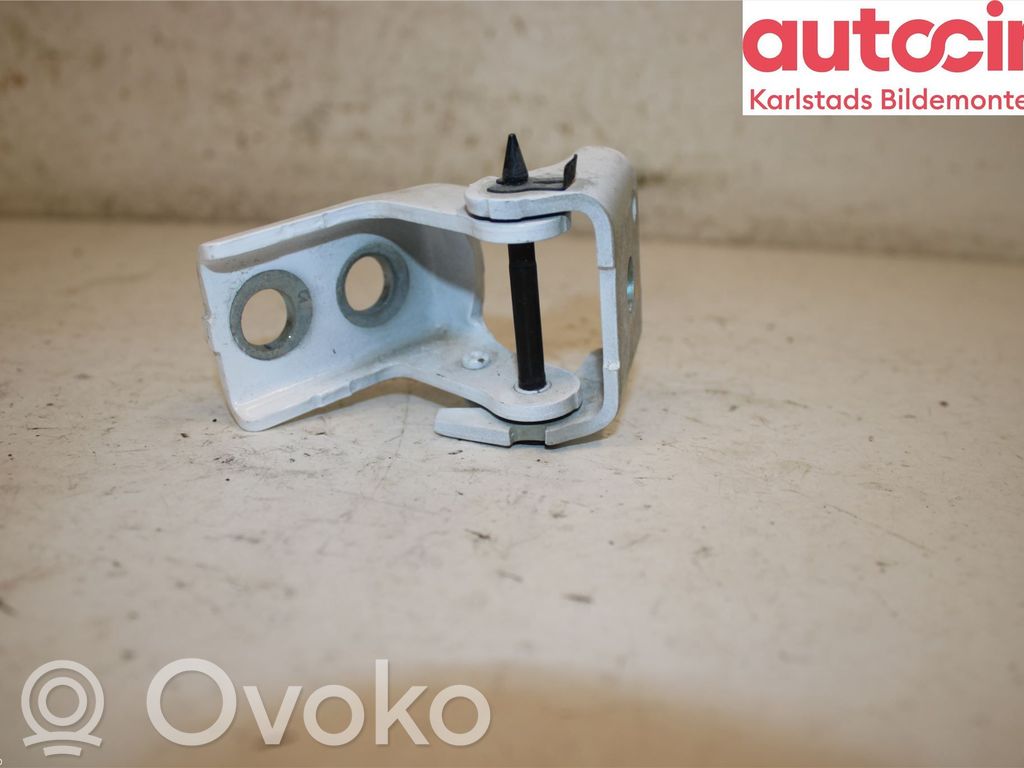 Citroen C3 Rear door upper hinge 