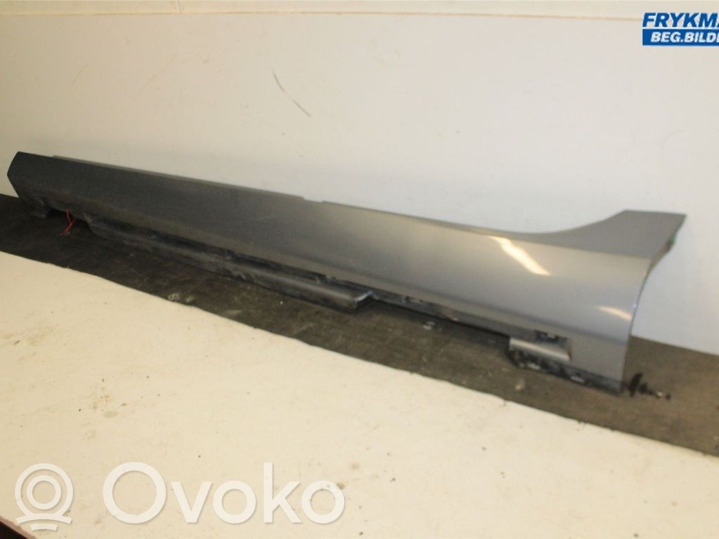 Volvo V40 Slenkstis 